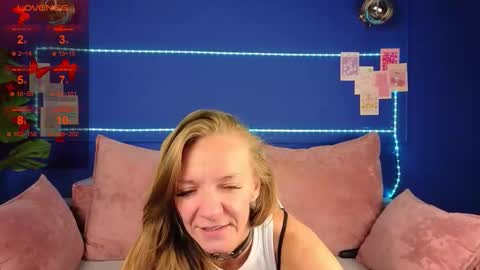Snapshot of jesica_moon_peachy chatting on September 25, 2:10 am jesica_moon_peachy online show from September 25, 2:10 am