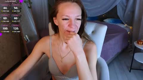 jesica_moon_peachy online show from February 4, 1:30 am