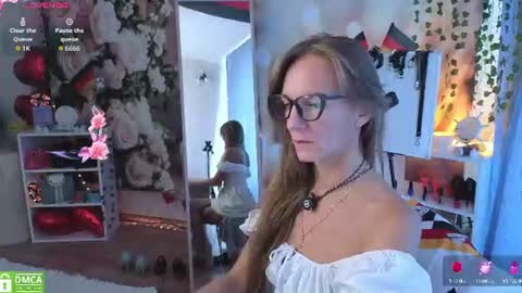 jesica_moon_peachyy online show from July 18, 5:11 am