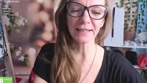 jesica_moon_peachyy online show from April 27, 3:47 am
