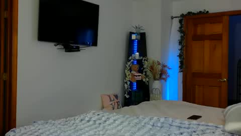 Snapshot of jessabelle_diamond chatting on December 4, 3:21 pm Jessabelle Diamond online show from December 4, 3:21 pm