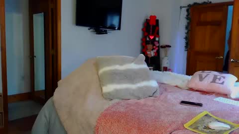 Snapshot of jessabelle_diamond chatting on February 20, 3:08 pm Jessabelle Diamond online show from February 20, 3:08 pm