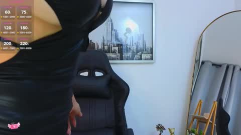 bella  adams online show from November 21, 9:55 am