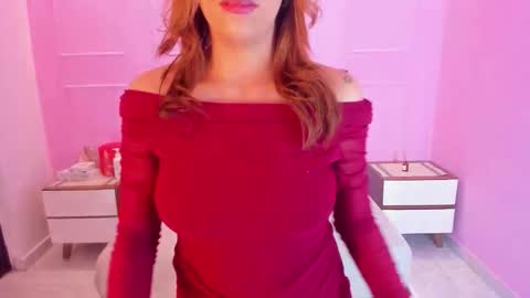 Snapshot of jessi_jones1 chatting on October 18, 3:31 am J E S S I online show from October 18, 3:31 am