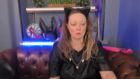 Snapshot of jessica_foxie chatting on February 24, 12:14 pm Jessica online show from February 24, 12:14 pm