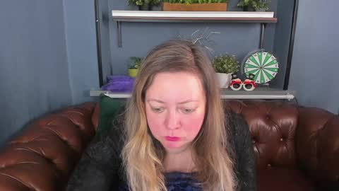 Snapshot of jessica_foxie chatting on January 10, 10:50 am Jessica online show from January 10, 10:50 am