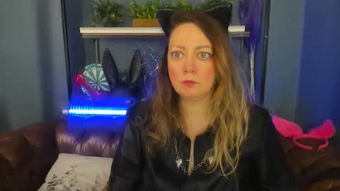 Snapshot of jessica_foxie chatting on February 25, 12:27 pm Jessica online show from February 25, 12:27 pm