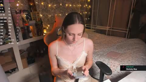 Snapshot of jessica_jane_ chatting on December 24, 1:59 am Mila online show from December 24, 1:59 am