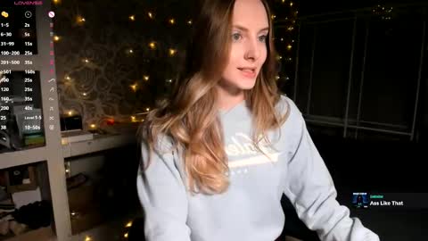 Snapshot of jessica_jane_ chatting on March 6, 12:10 am Mila online show from March 6, 12:10 am