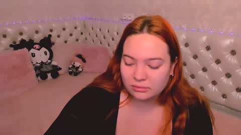 jessica_rabbitt19 online show from December 9, 9:16 pm