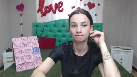 JessicaBreez online show from July 5, 5:35 am