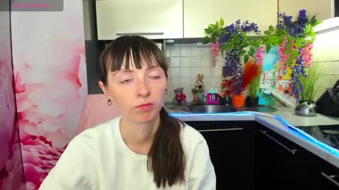 jessicaforris online show from April 28, 7:12 am