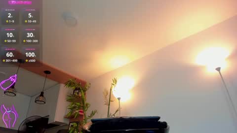  Jessica Pratt  IG jessicaxpratt online show from September 13, 2:03 pm