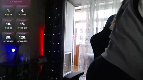 Jess online show from July 30, 7:31 am