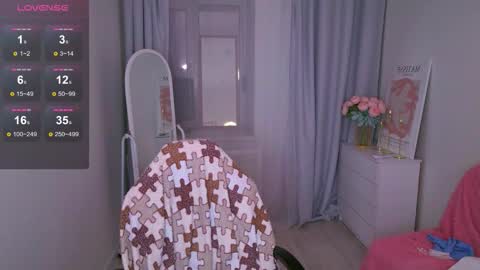 Jessi online show from November 24, 2:19 pm