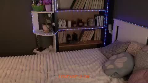 Stacy online show from June 26, 2:40 pm