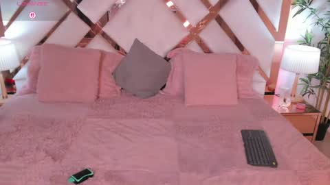 JESSICA STONNE online show from July 7, 2:03 am