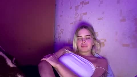 jessika_evans online show from November 9, 8:05 pm