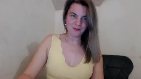 jessyangels online show from April 14, 7:14 pm