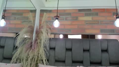 JESSY CORTES online show from April 18, 6:16 am