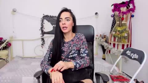 Snapshot of jessystarrr chatting on December 29, 5:54 pm Jessy online show from December 29, 5:54 pm