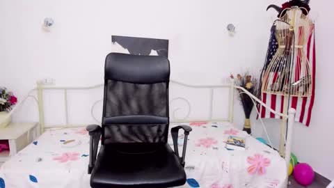 Snapshot of jessystarrr chatting on January 19, 4:57 pm Jessy online show from January 19, 4:57 pm