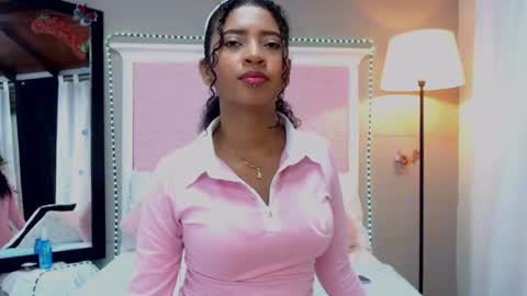 Snapshot of jessyzoe chatting on January 25, 11:24 am Jessy online show from January 25, 11:24 am