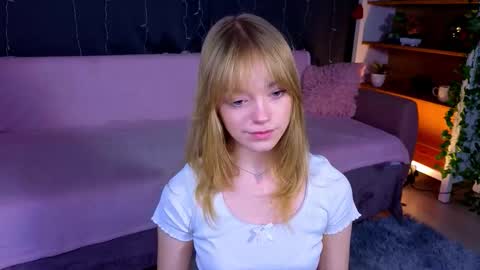 Gwen online show from February 4, 9:23 am