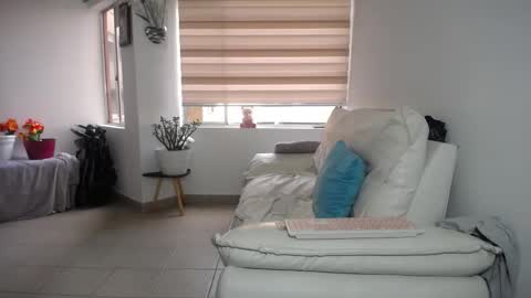 Camila online show from January 19, 3:08 pm