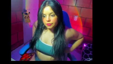 Snapshot of jezzy777rabitt chatting on February 16, 11:16 pm Stif Universe online show from February 16, 11:16 pm