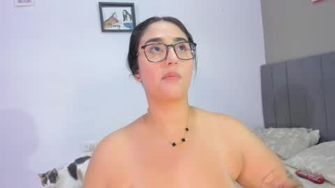 Snapshot of jhacky_sweet chatting on September 30, 3:12 am jhackelin My independent account online show from September 30, 3:12 am