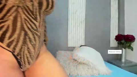 Snapshot of jhasly_am chatting on February 20, 11:42 am jhasly online show from February 20, 11:42 am