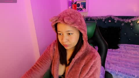 Snapshot of jhiinny_brownn chatting on December 14, 3:28 am Jhiinny online show from December 14, 3:28 am