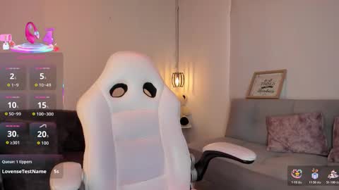 Jhiinny online show from November 13, 4:28 pm