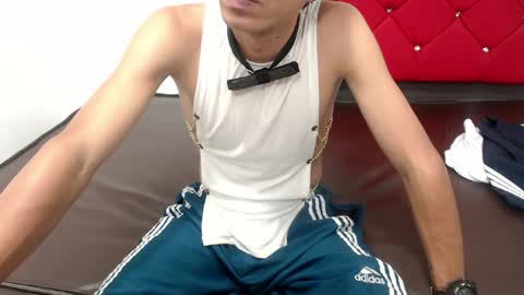 jhonny_k online show from July 30, 1:28 am
