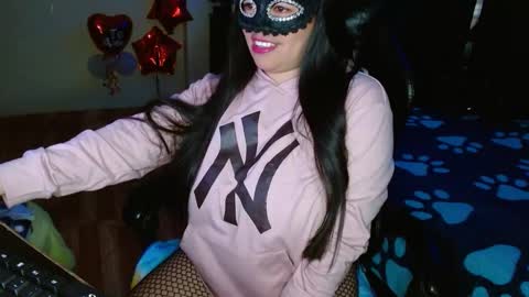 Jhulia online show from February 28, 8:50 pm