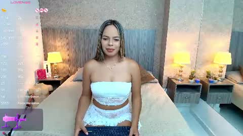 Jimena Salazar online show from July 11, 8:09 pm