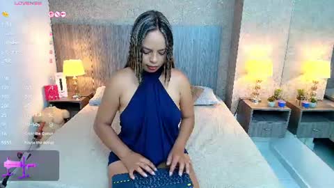 Jimena Salazar online show from July 13, 8:20 pm