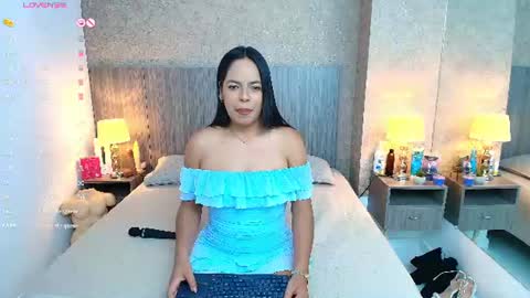 Jimena Salazar online show from June 13, 7:33 pm