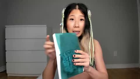 Jiwoo online show from March 10, 10:47 pm