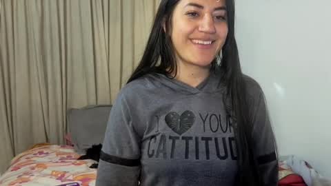 luuuuuuuuuu online show from February 24, 7:18 am