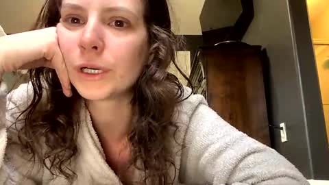 jlynn1997 online show from February 13, 11:39 pm