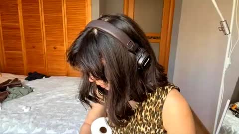 joanaphippin online show from April 29, 7:11 am