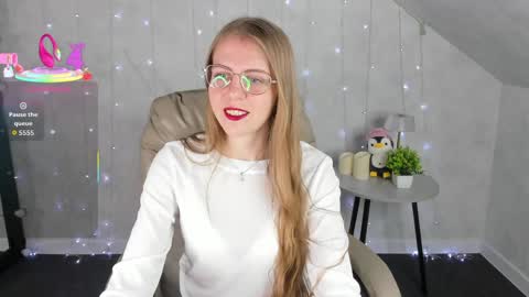 joann_shermann online show from May 20, 1:57 am