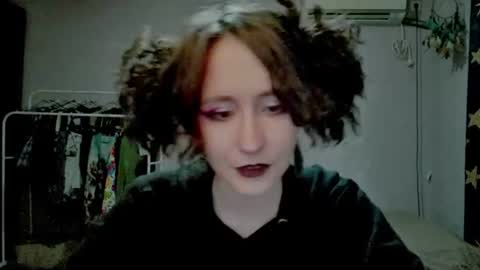 Joannatompson online show from June 19, 12:26 am