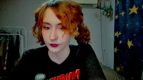 Joannatompson online show from May 18, 11:00 pm