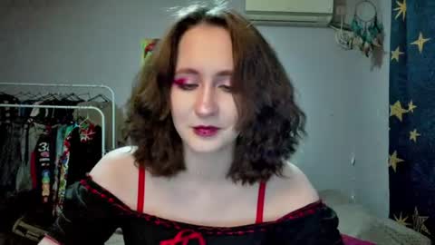 Joannatompson online show from August 5, 11:22 pm