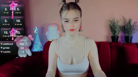 Snapshot of joice_queen chatting on December 6, 9:45 pm Paula online show from December 6, 9:45 pm
