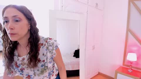 Pantyhose Queen online show from December 6, 7:44 pm