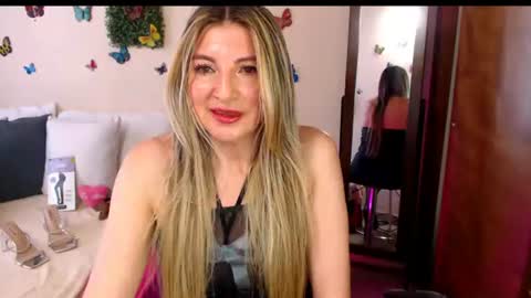 Jolie Mature online show from July 15, 10:14 pm